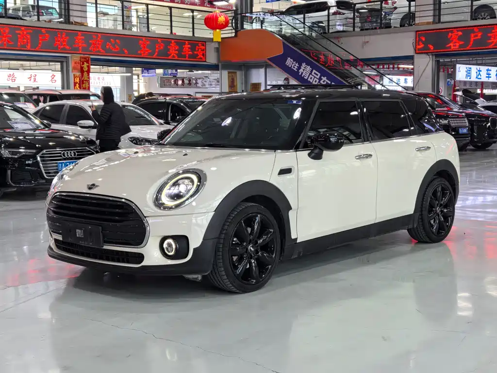 MINI Clubman 2021 — фото 1