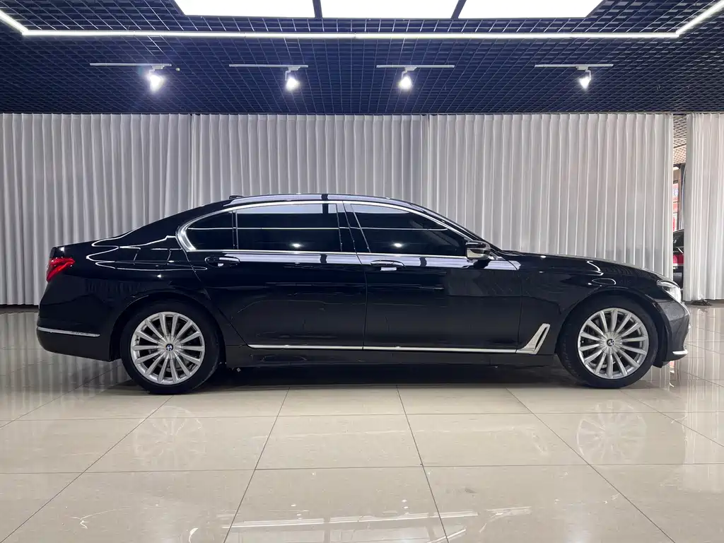 BMW 7 Series 2016 — фото 4