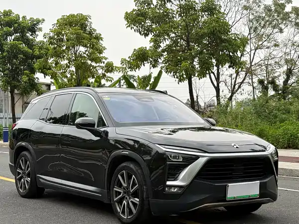 NIO ES8 2019