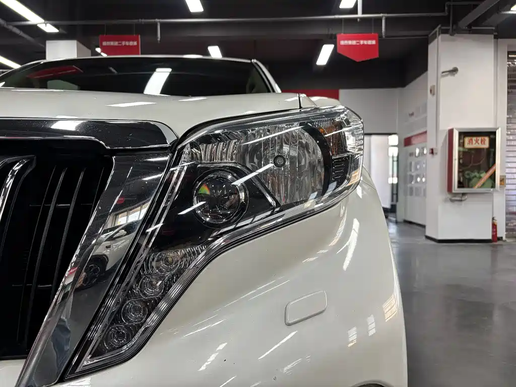 Toyota Prado 2016 — фото 17
