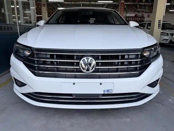 Volkswagen Sagitar 2021