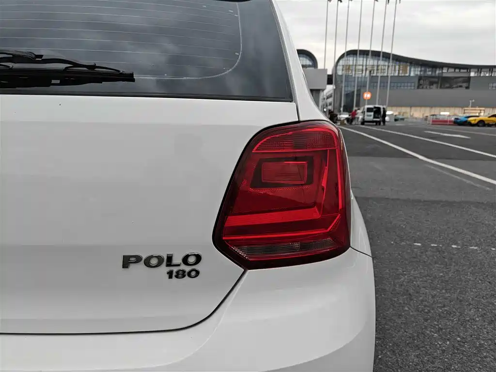 Volkswagen Polo 2018 — фото 10