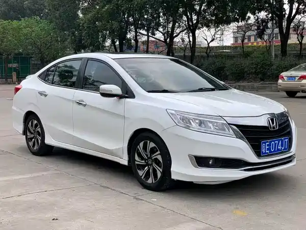 Honda Crider 2016