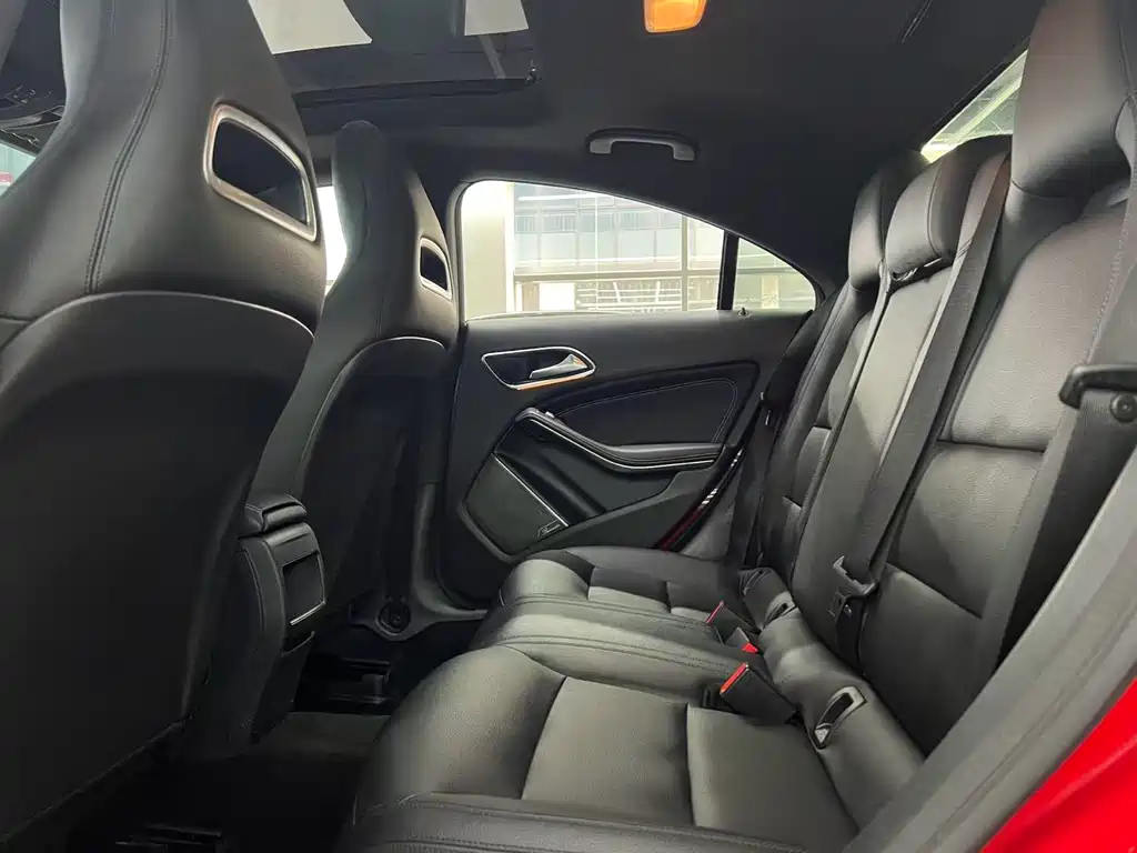 Mercedes-Benz CLA 2015 — фото 10