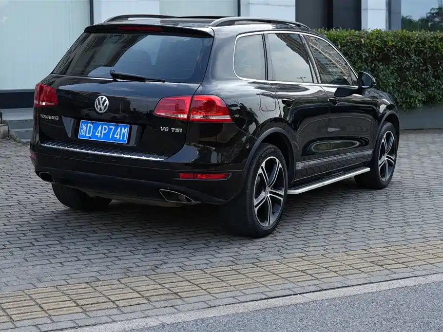 Volkswagen Touareg 2015 — фото 7