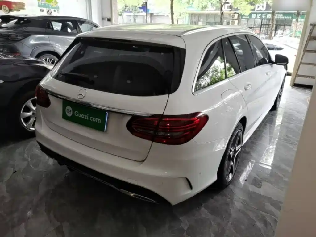Mercedes-Benz C-Class 2021
