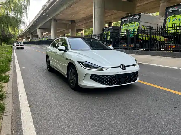 Volkswagen Lamando 2024