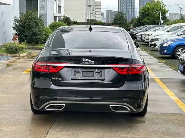 Jaguar XFL 2025