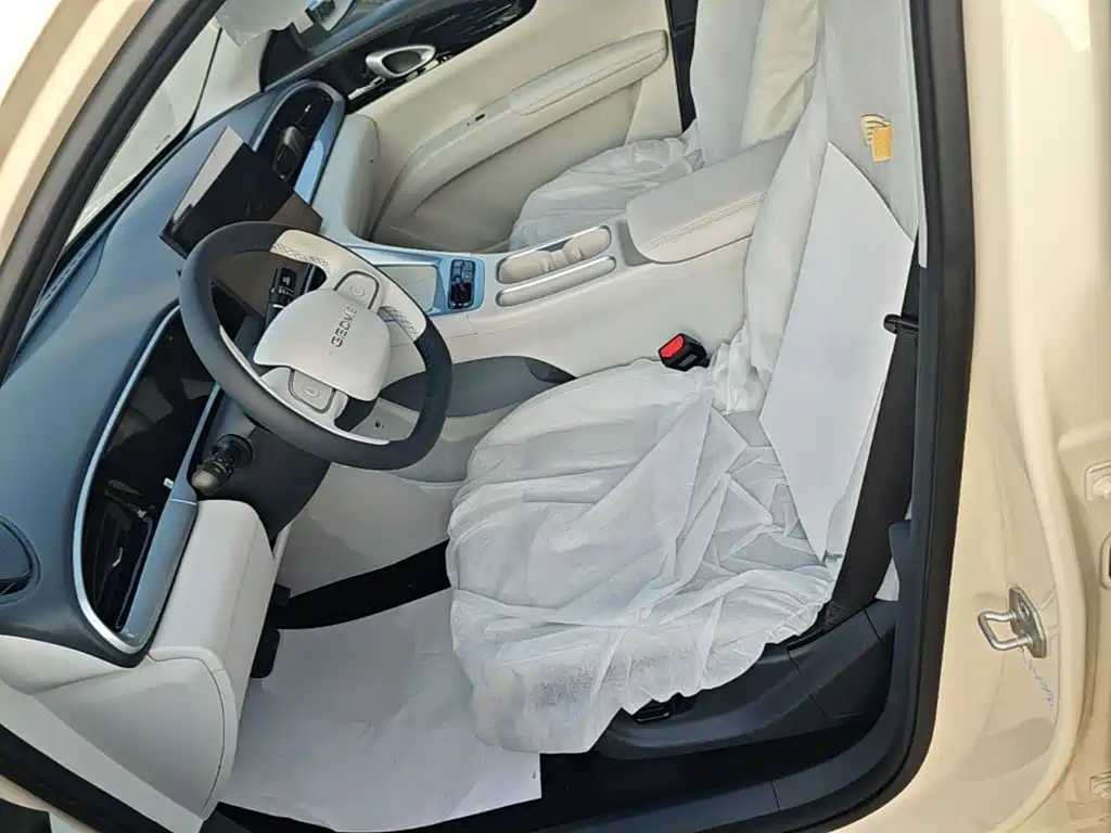 Geely Galaxy Starwish 2026 — фото 15