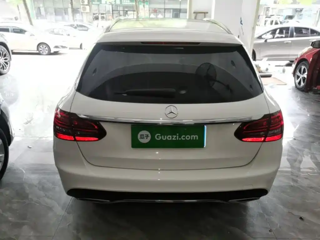 Mercedes-Benz C-Class 2021