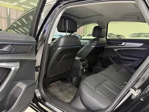 Audi A6L 2022