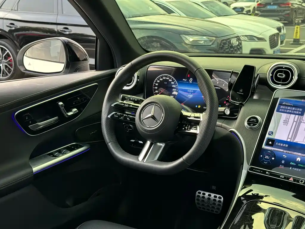 Mercedes-Benz GLC 2023 — фото 15
