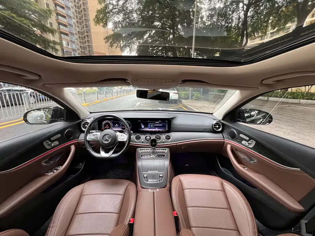 Mercedes-Benz E-Class 2020 — фото 11