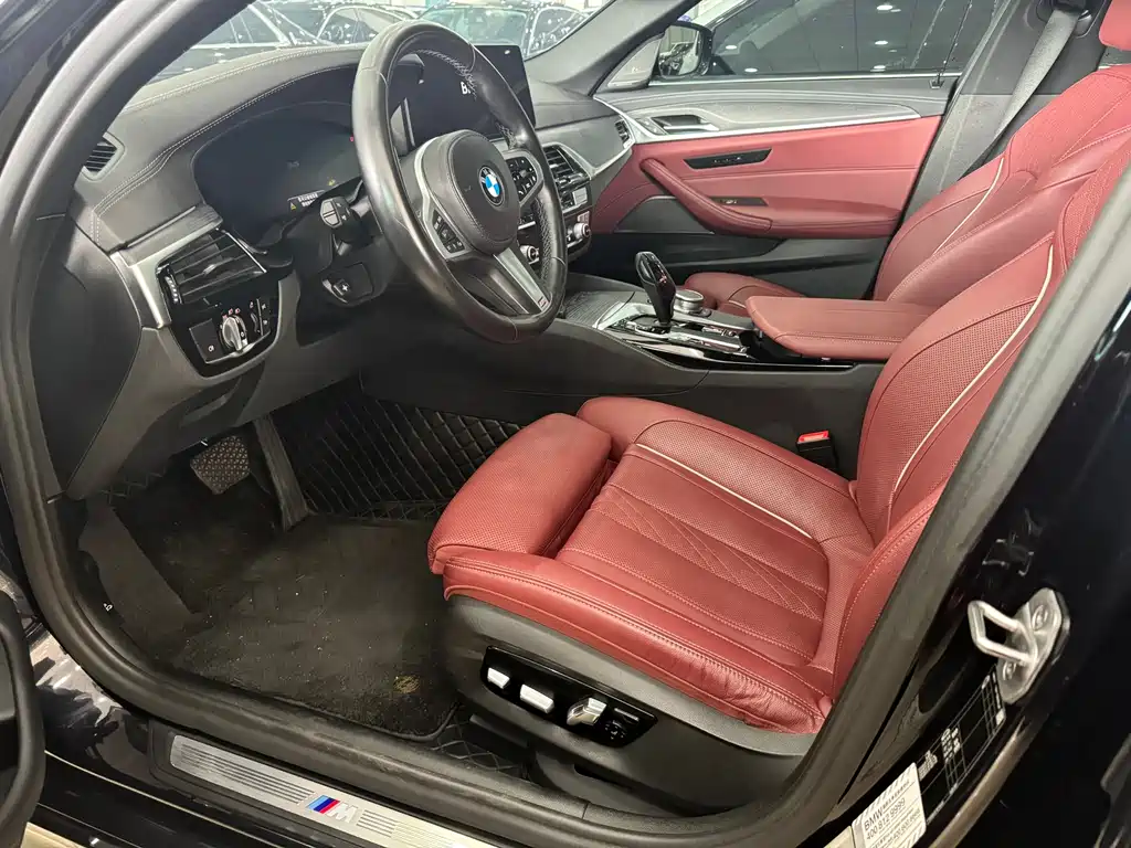 BMW 5 Series 2021