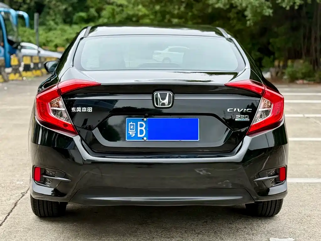 Honda Civic 2020 — фото 4