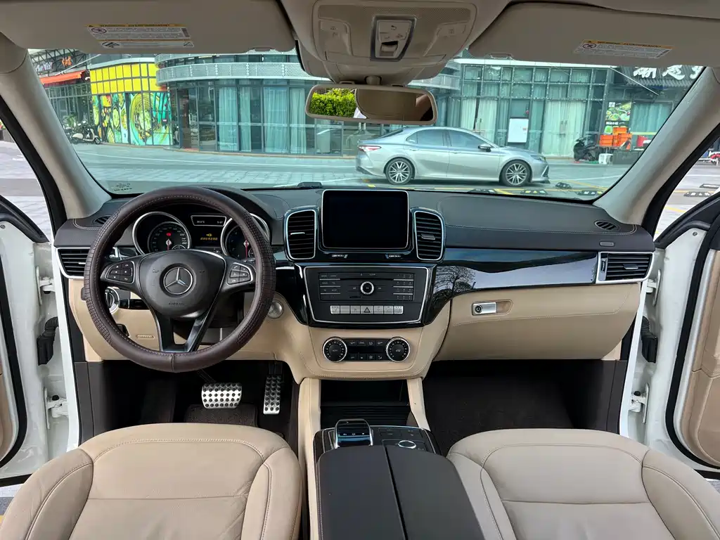 Mercedes-Benz GLE 2016 — фото 13