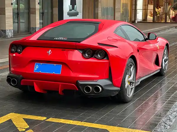 Ferrari 812 2019