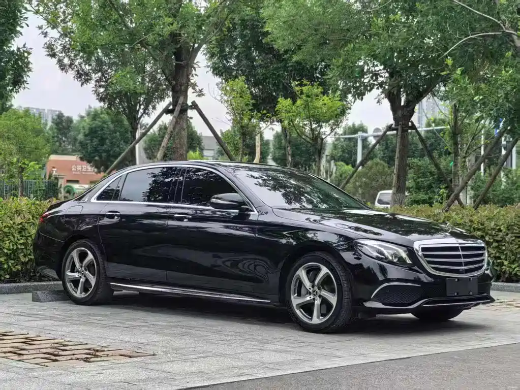 Mercedes-Benz E-Class 2019 — фото 3