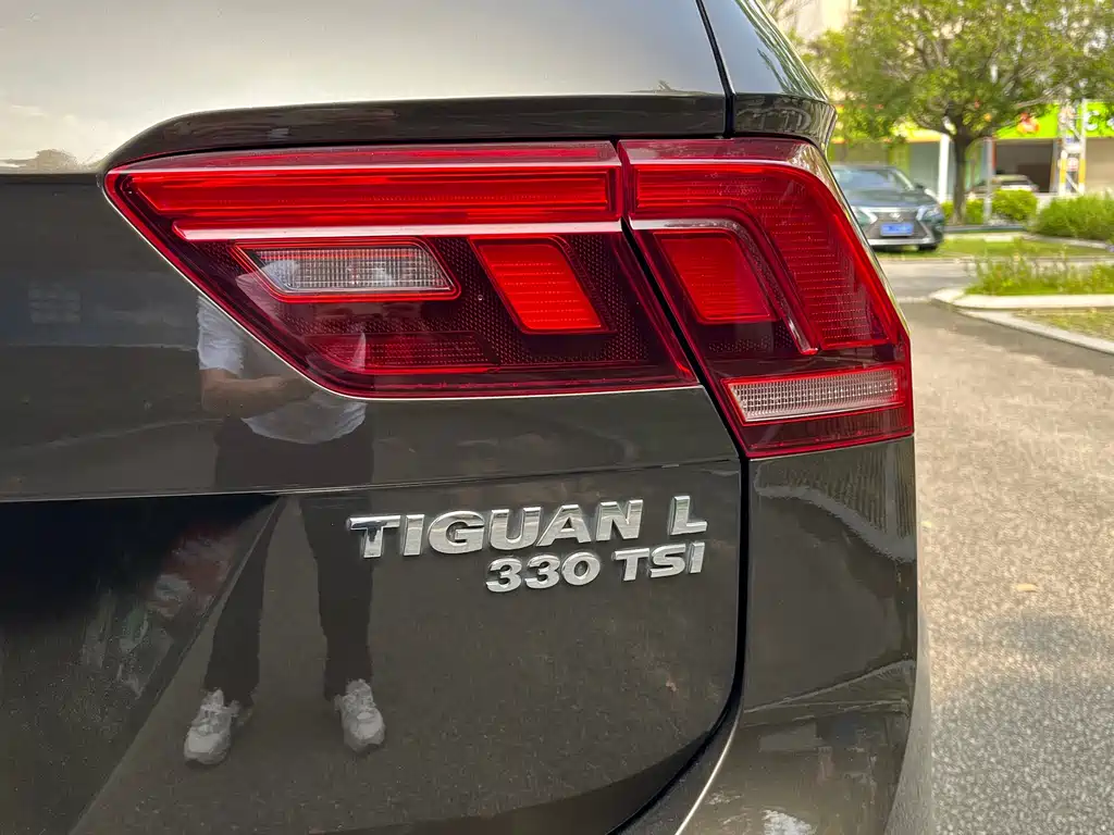 Volkswagen Tiguan L 2018 — фото 15