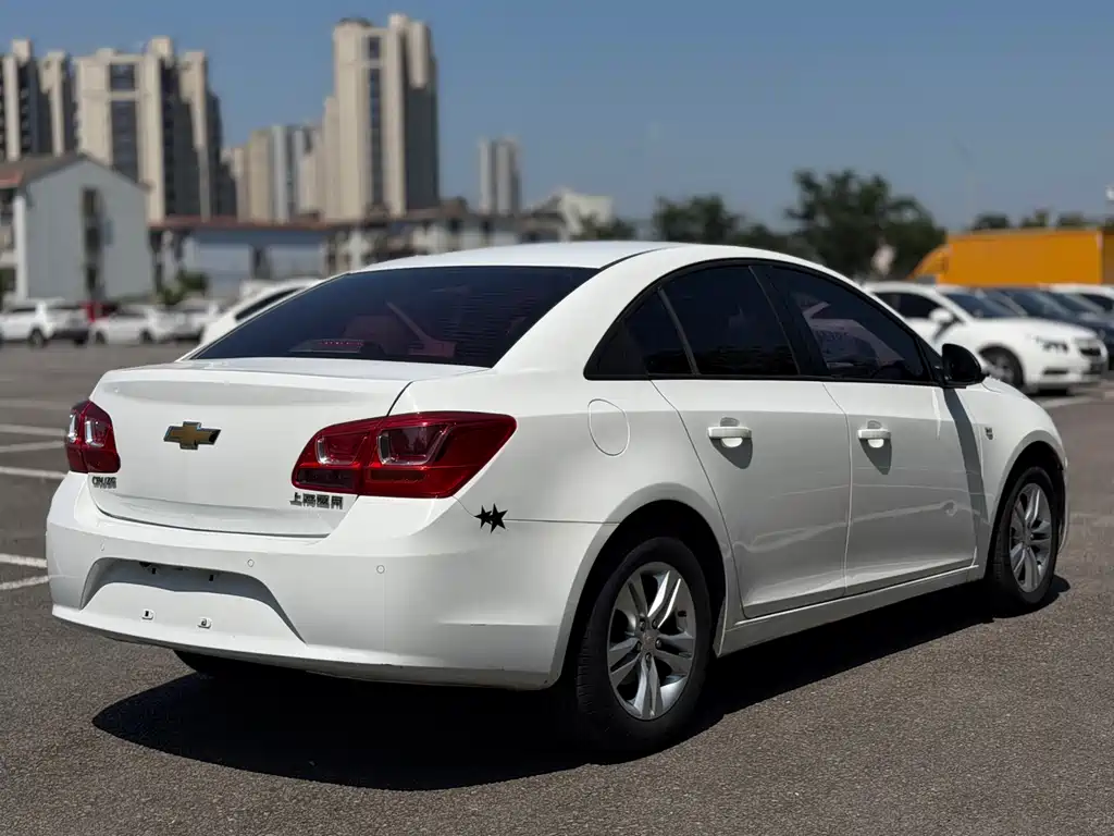 Chevrolet Cruze 2015 — фото 7