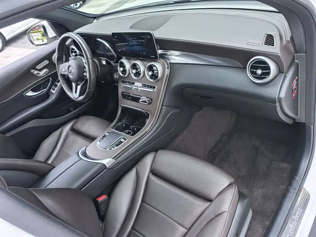 Mercedes-Benz GLC 2020 — фото 13