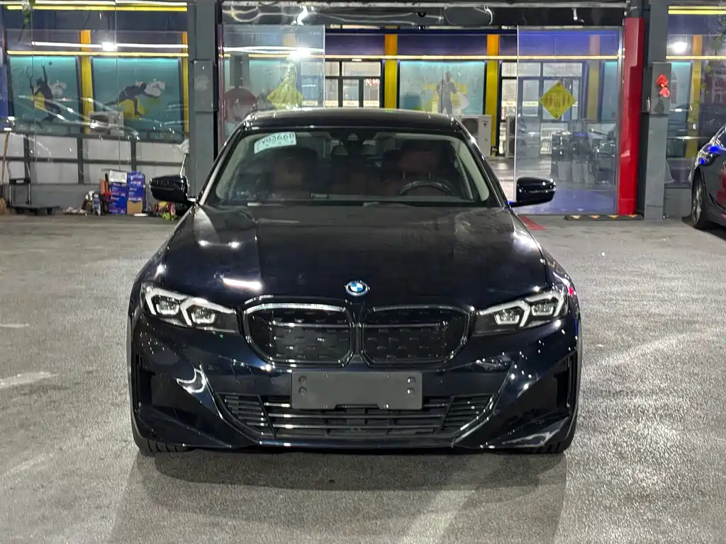 BMW i3 2023