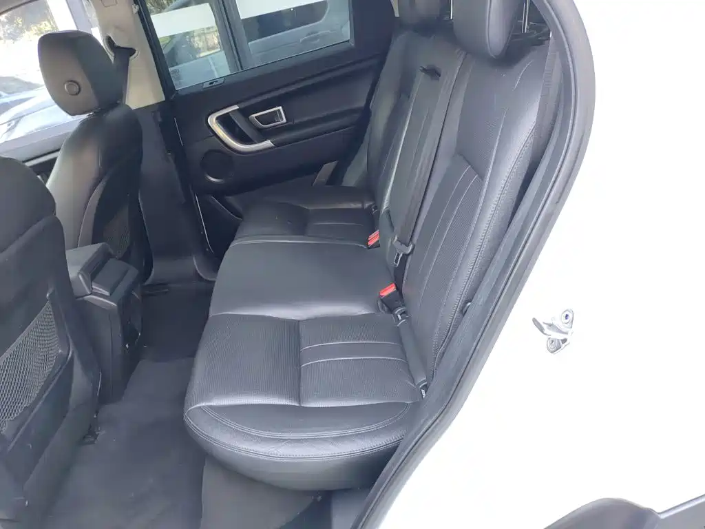 Land Rover Discovery Sport 2018 — фото 15