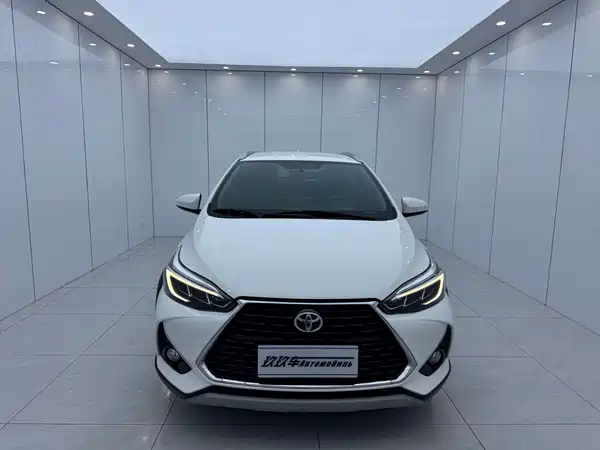 Toyota Yaris L 2022