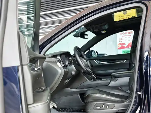Cadillac XT6 2021