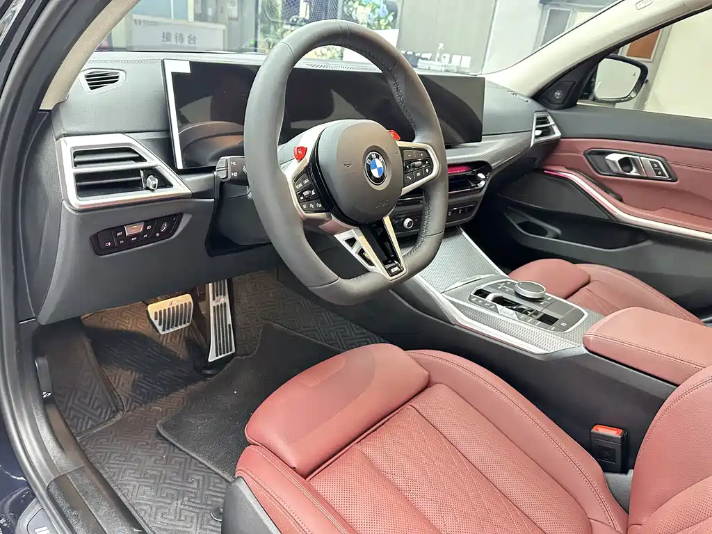 BMW 3 Series 2025 — фото 12