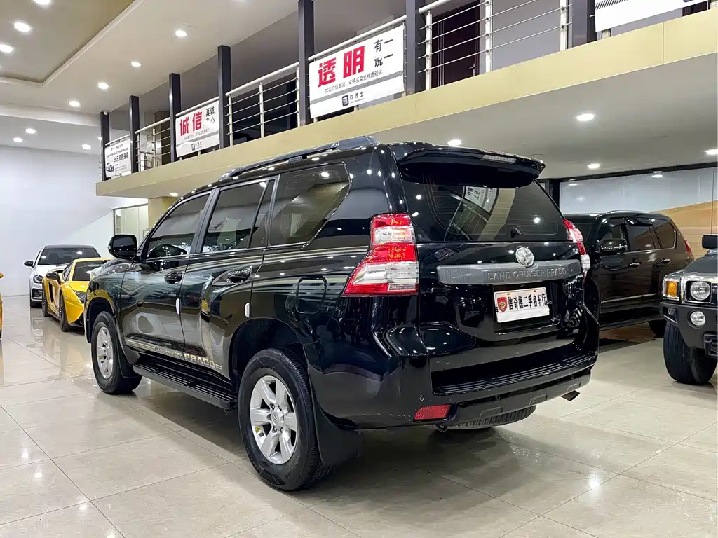 Toyota Prado 2015 — фото 7