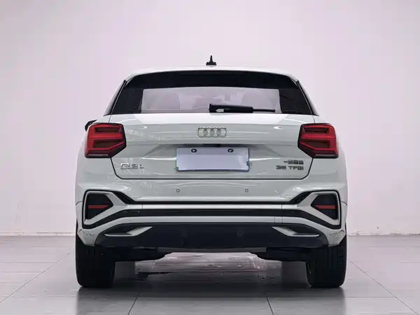 Audi Q2L 2022