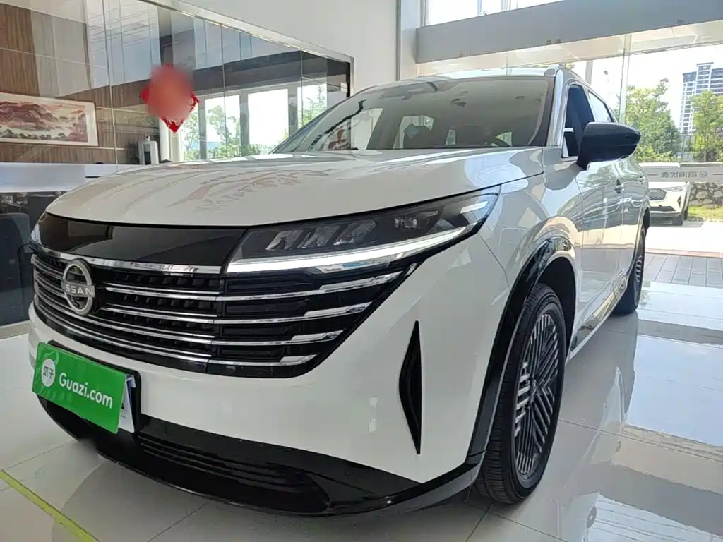 Nissan Teramont 2024