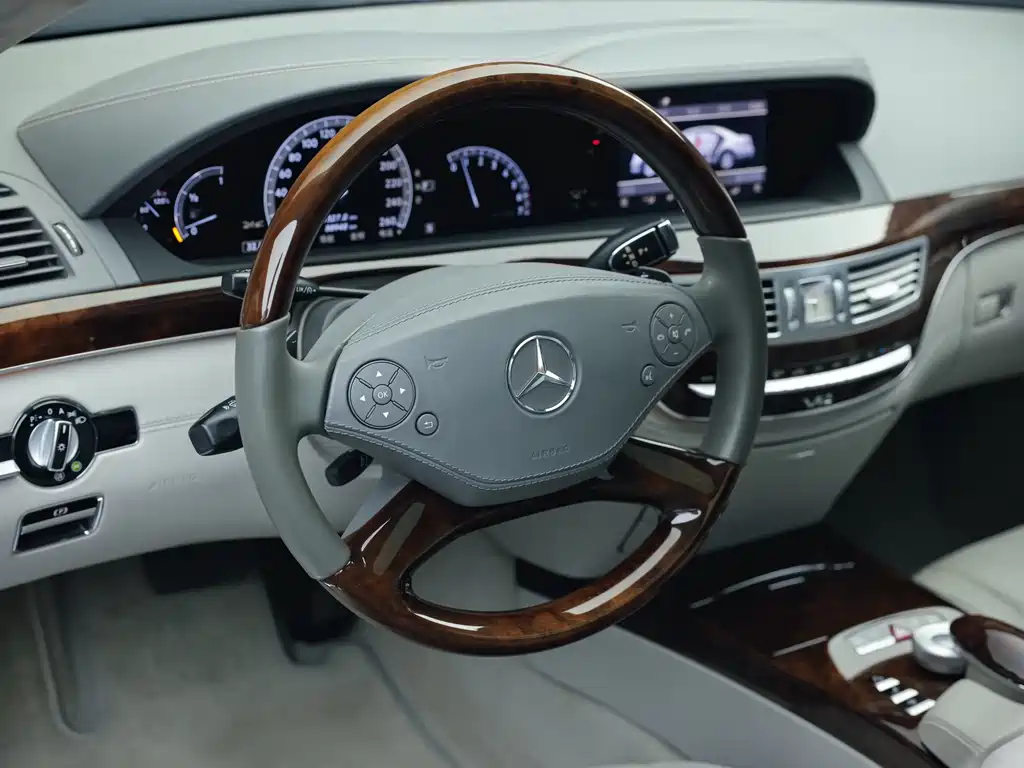 Mercedes-Benz S-Class 2012 — фото 11