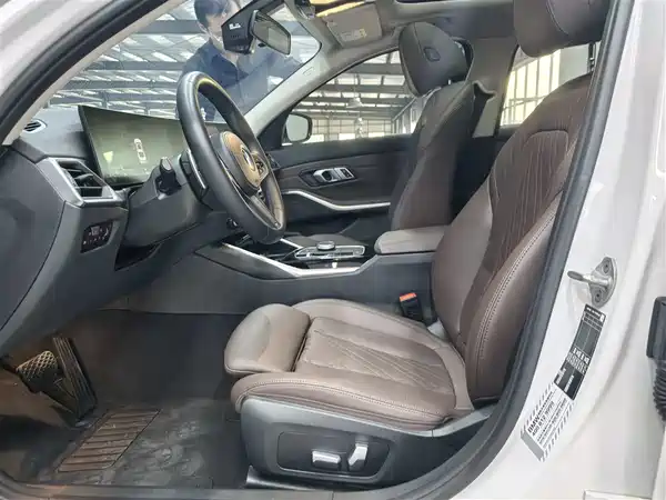 BMW 3 Series 2023