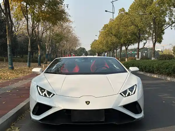 Lamborghini Huracan 2022