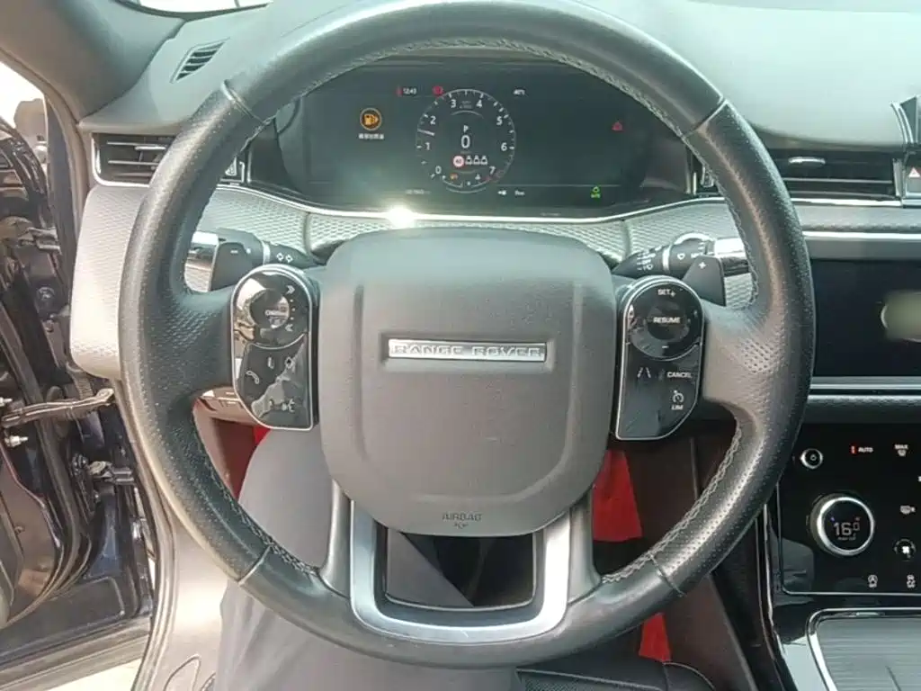 Land Rover Range Rover Evoque 2020 — фото 11