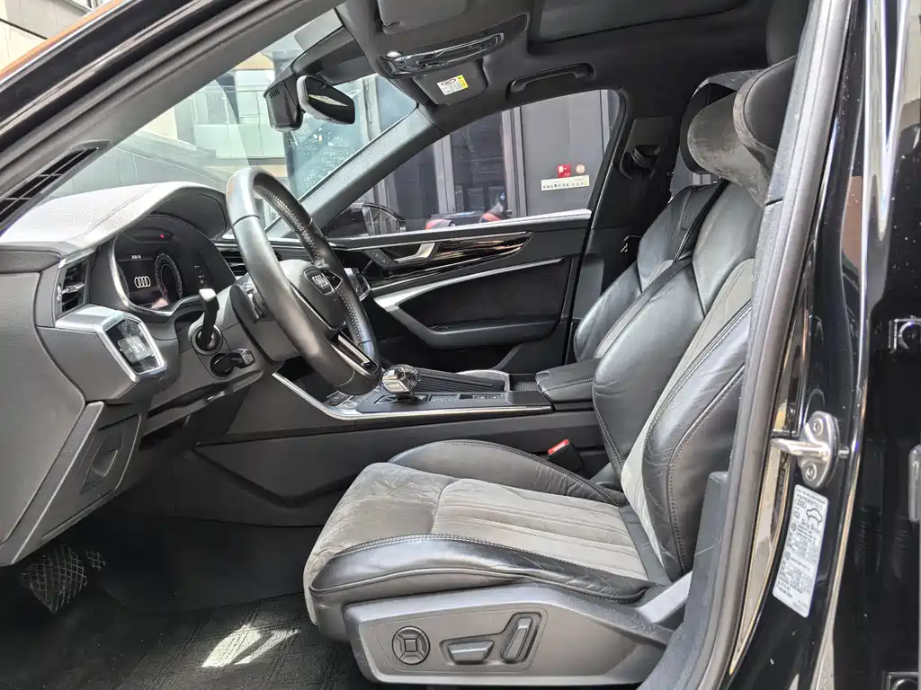 Audi A6L 2020