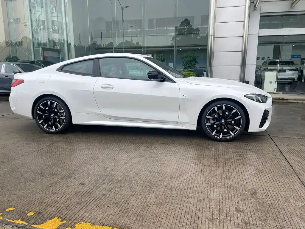 BMW 4 Series — фото 4