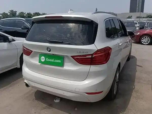 BMW 2 Series Wagon 2019