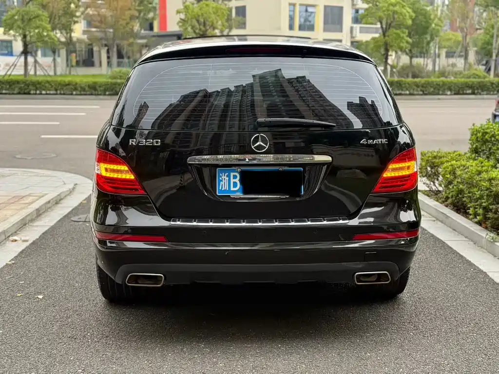 Mercedes-Benz R-Class 2015 — фото 12