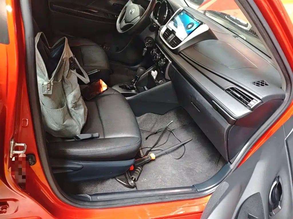Toyota Yaris L 2020 — фото 11