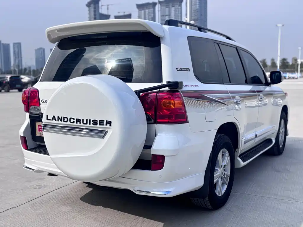 Toyota Land Cruiser 2015 — фото 15