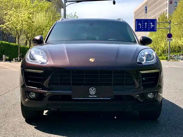 Porsche Macan 2016
