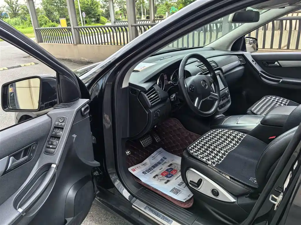 Mercedes-Benz R-Class 2014
