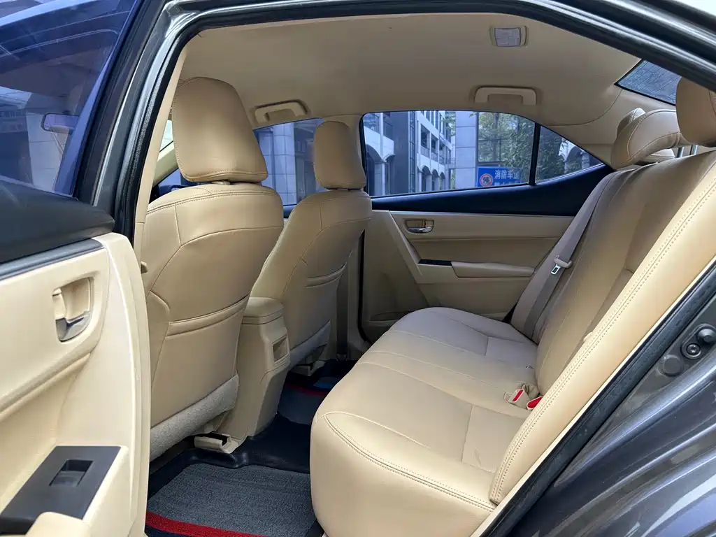 Toyota Corolla 2015