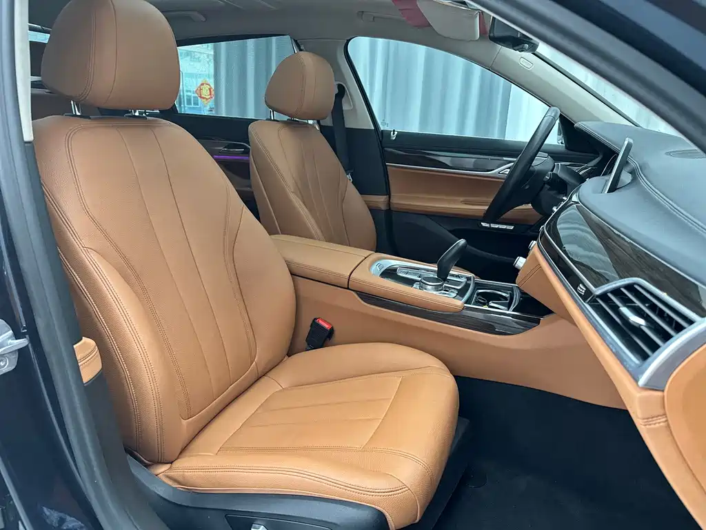 BMW 7 Series 2016 — фото 43
