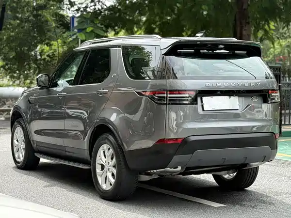 Land Rover Discovery 2018