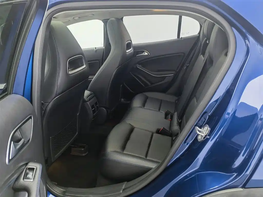 Mercedes-Benz GLA 2019 — фото 15