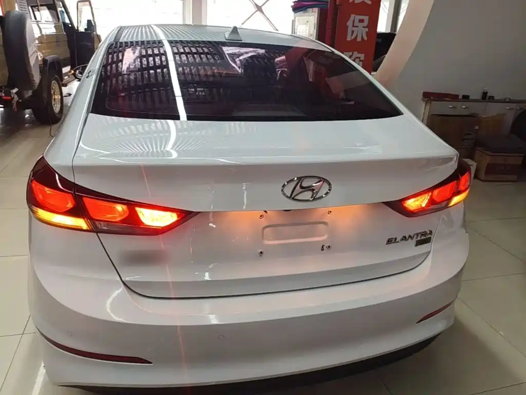 Hyundai Celesta 2017 — фото 6